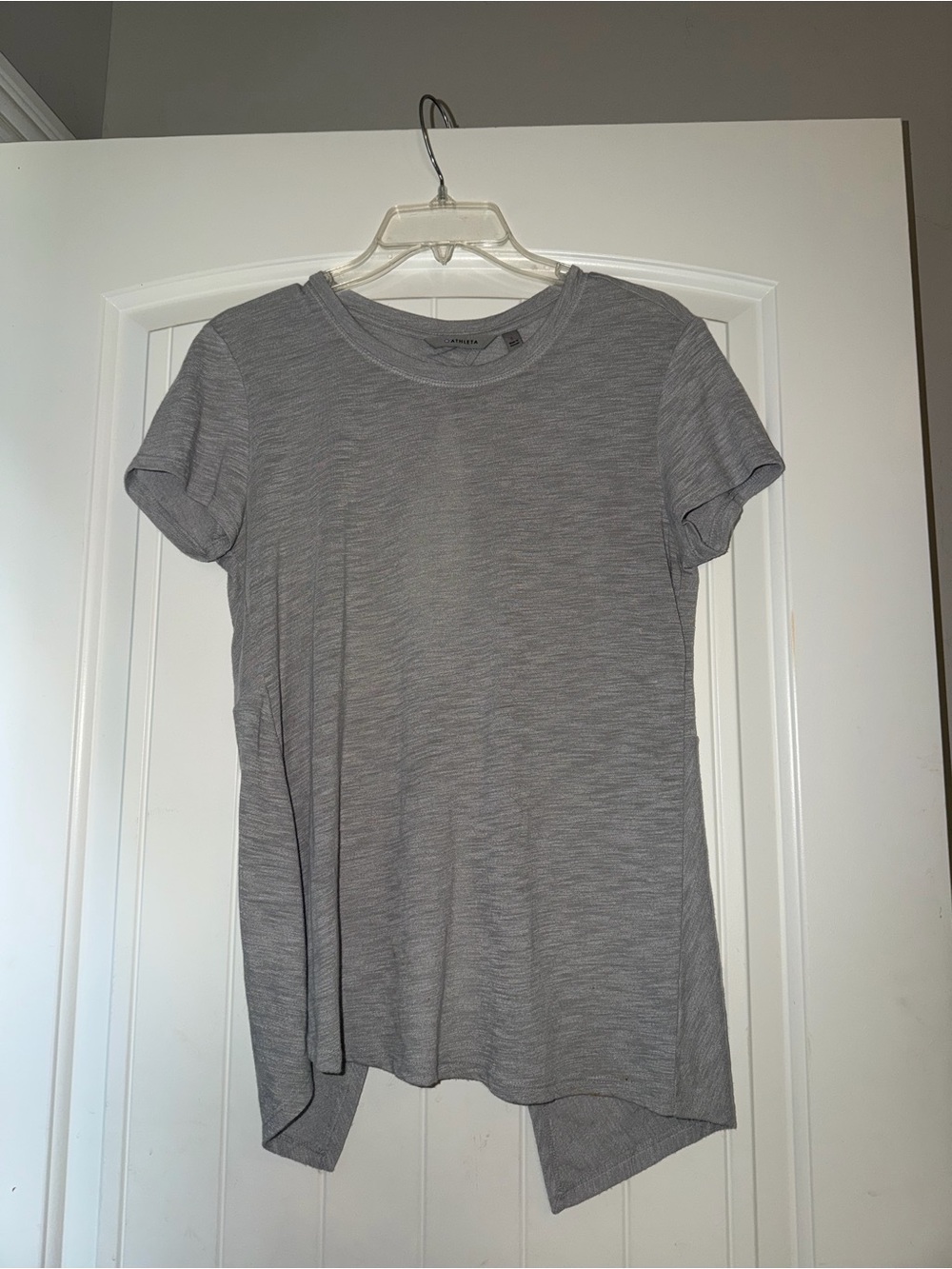 Athleta Short Sleeve twist back Tee - Gray